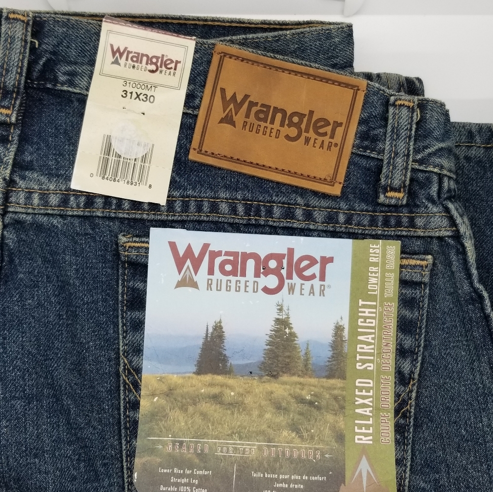 Wrangler Relaxed Straight Fit Jeans